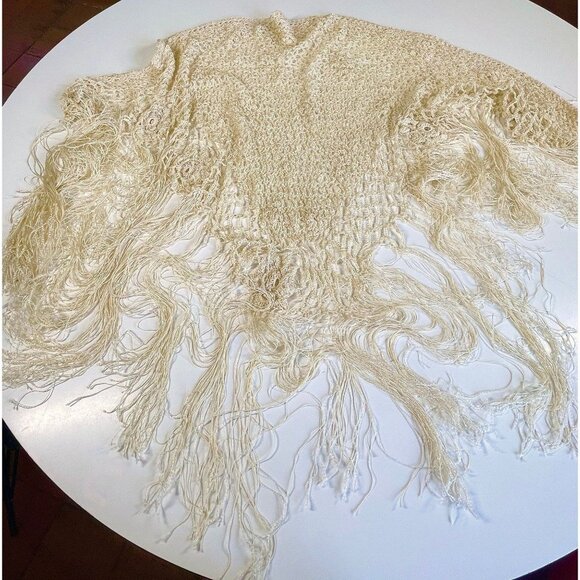 Vintage 80s silky crochet shawl, oversize fringed boho wrap - Picture 5 of 9